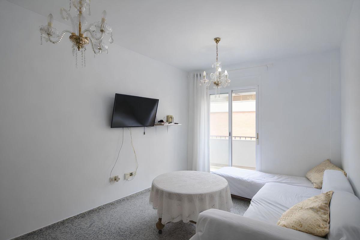 Продажа квартиры на Alameda de Pajares, Фуэнхирола
photo 2