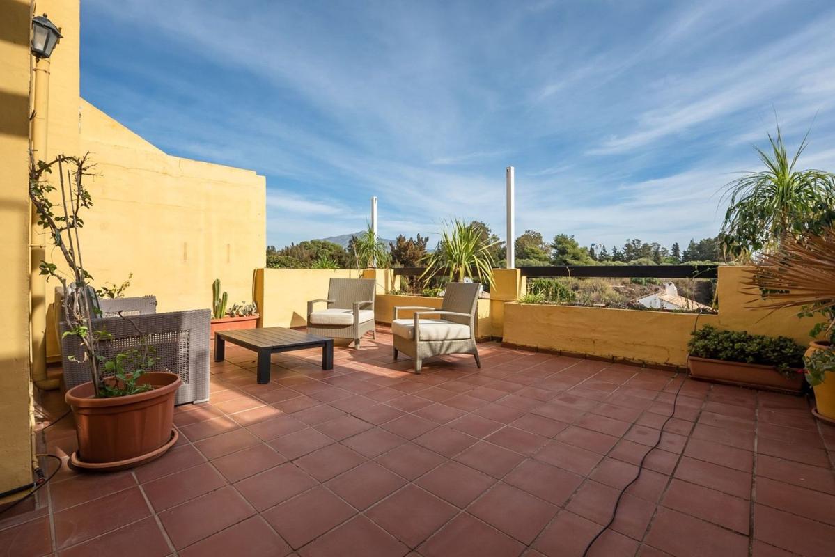 Venta de duplex en Barrio Guadalmina Alta, Marbella photo 2