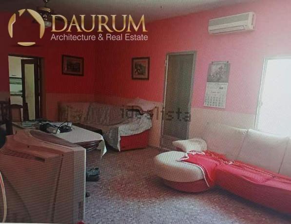 Casa independiente en calle Rebeco thumbnail 2
