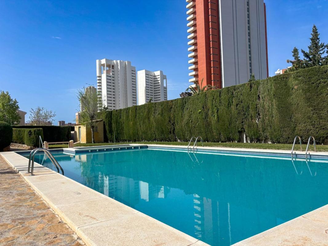 Venta de chalet adosado en Calle de Moscú , Benidorm photo 2