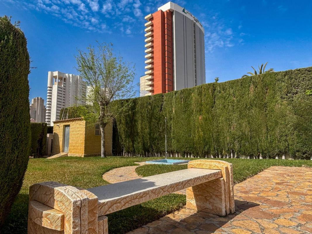 Venta de chalet adosado en Calle de Moscú , Benidorm photo 4