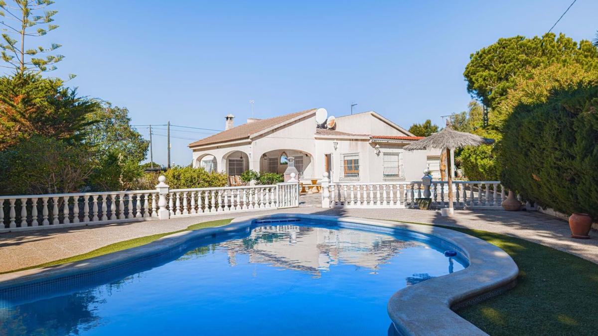 Venta de chalet independiente en Partida Maitino, 2130, Elche / Elx
photo 2