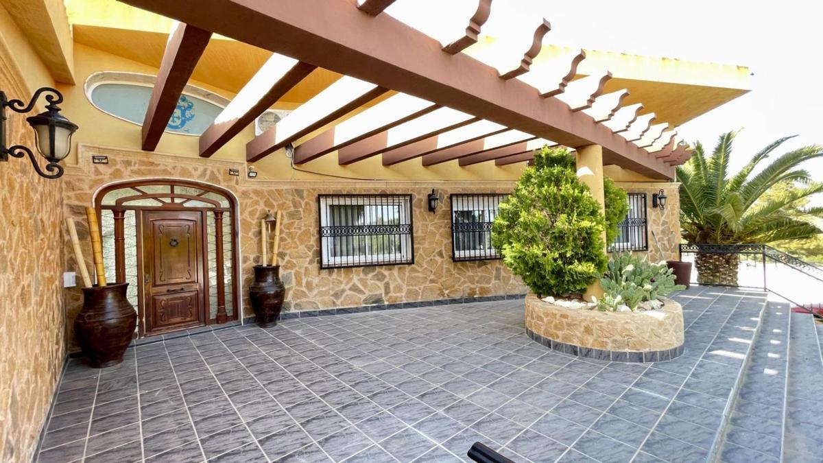 Sale of independent chalet in Chorrillo de sax, Sax
photo 1