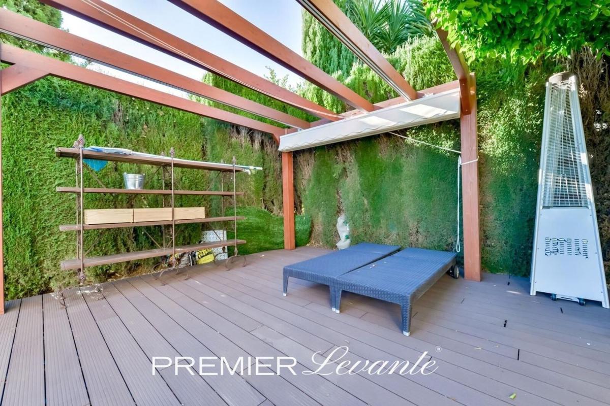 Sale of independent chalet in Golf Bahía, Finestrat
 photo 5