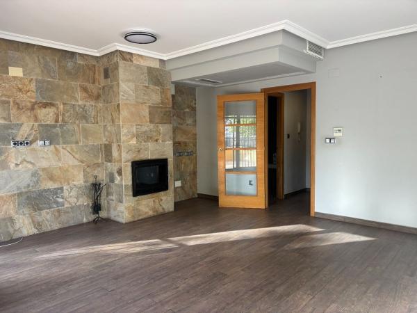 Chalet adosado photo 1