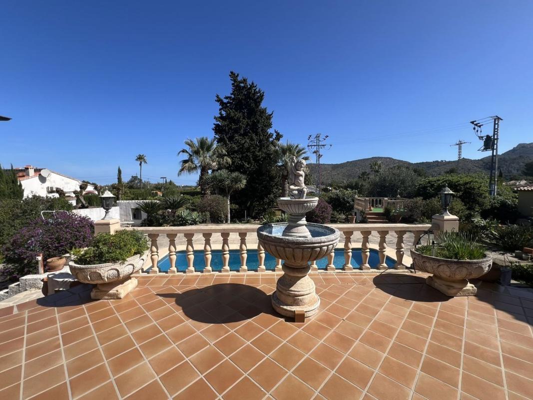 Sale of independent chalet in La Sella, Pedreguer
 photo 2