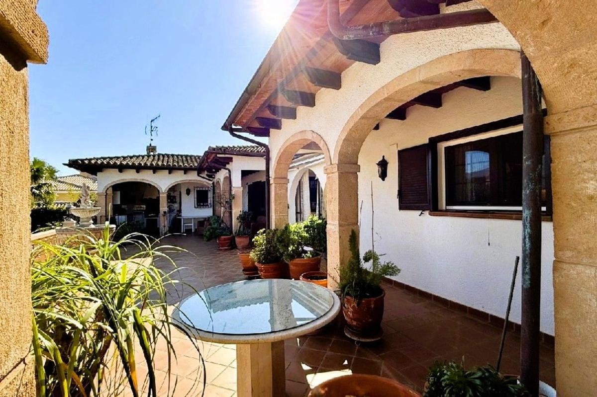 Sale of independent chalet in La Sella, Pedreguer
 photo 4