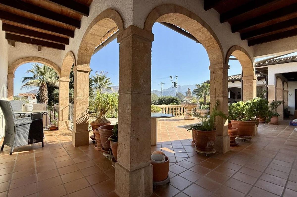 Sale of independent chalet in La Sella, Pedreguer
 photo 5