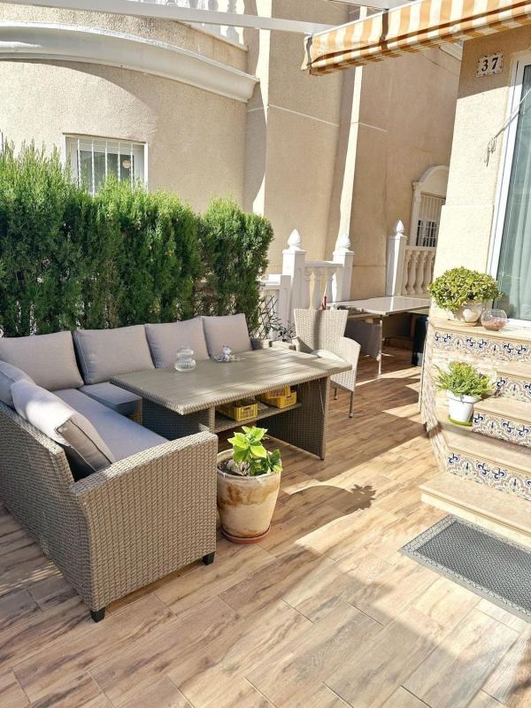 Продажа отдельного шале в Barrio Los Balcones y los Altos, Ориуэла photo 2