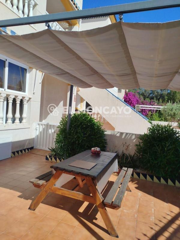 Venta de chalet independiente en Calle Galcerá de Rosanes, Guardamar del Segura
 photo 3