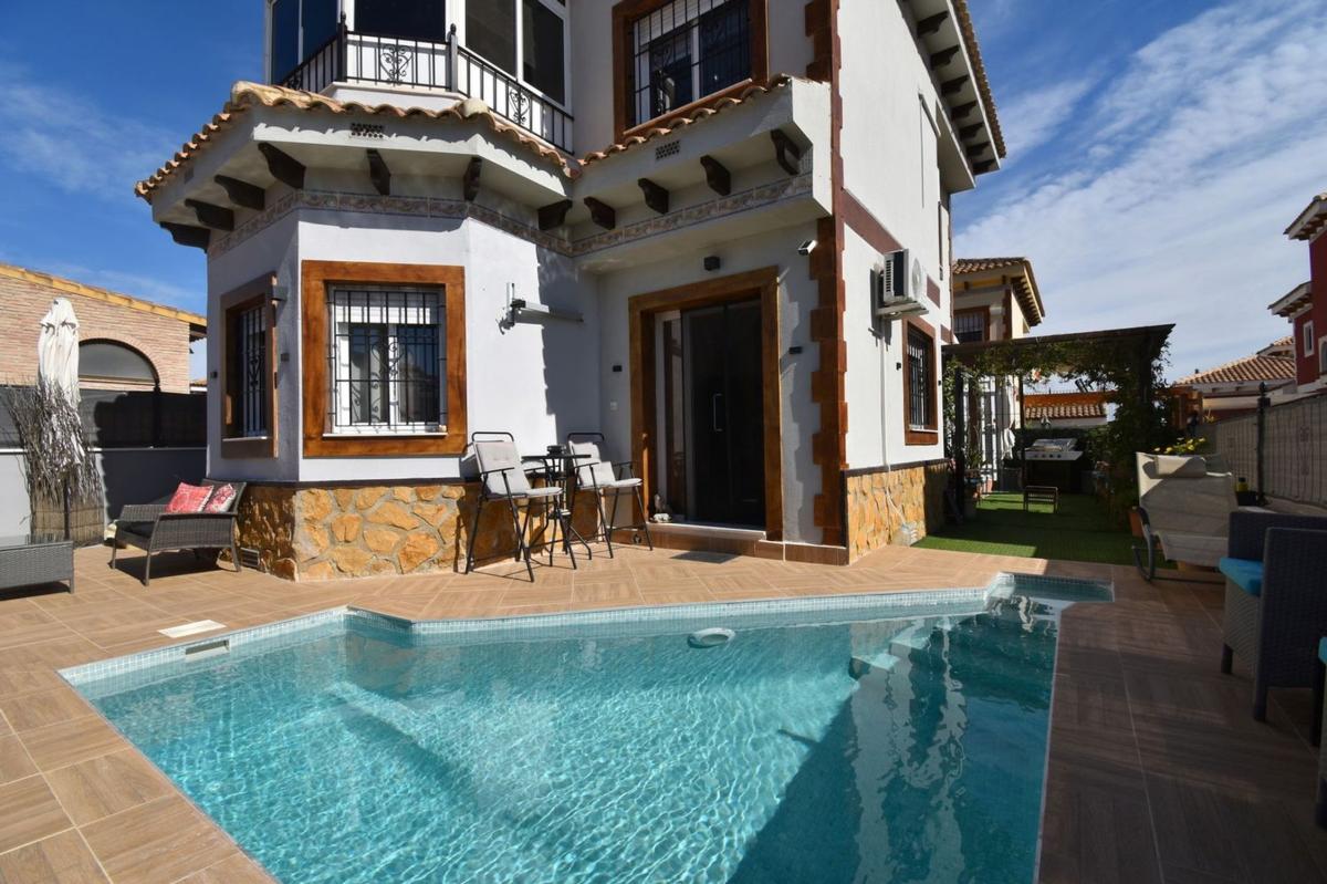 Venta de chalet independiente en Bigastro, Bigastro
 photo 2