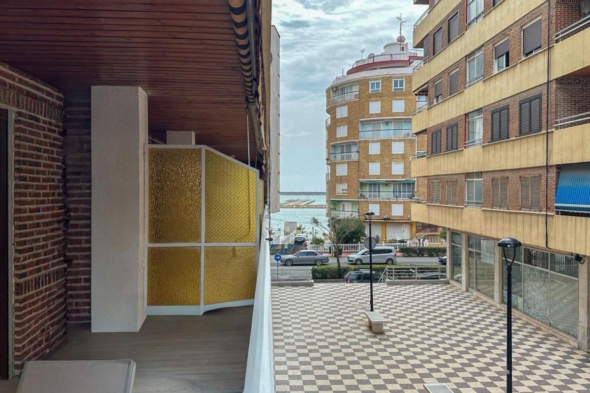Продажа квартиры на Barrio Playa de los Náufragos, Торревьеха
photo 3