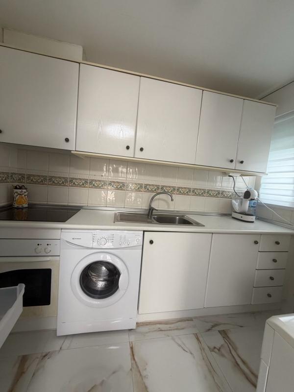 Sale of apartment in Calle San Luis, 7, Torrevieja
photo 2