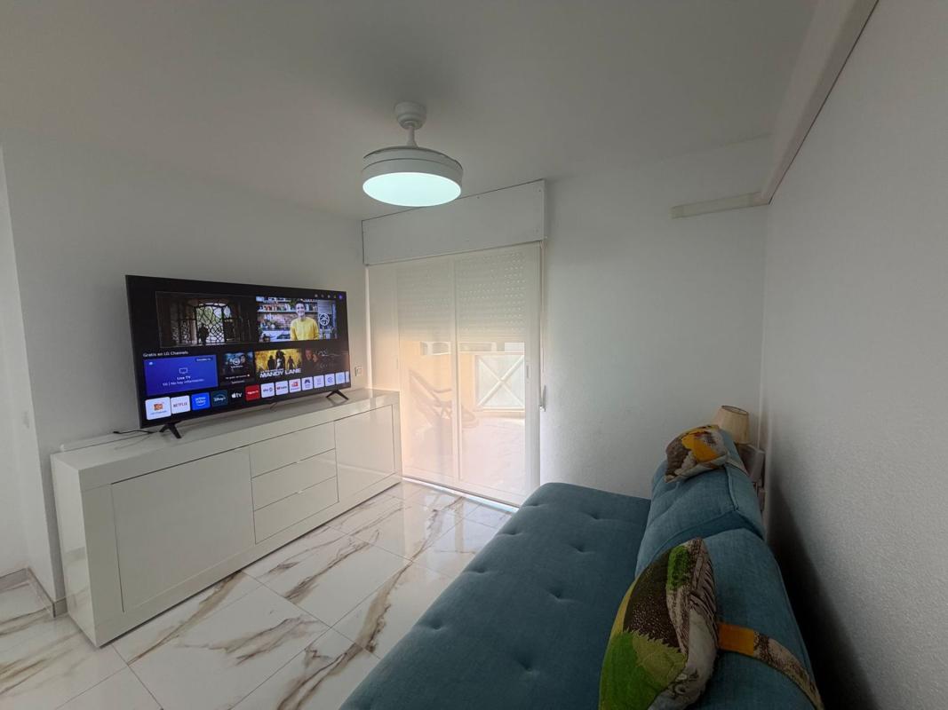 Sale of apartment in Calle San Luis, 7, Torrevieja
photo 4