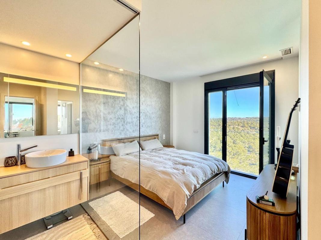 Sale of apartment in Avenida de las Colinas, Orihuela
 photo 4