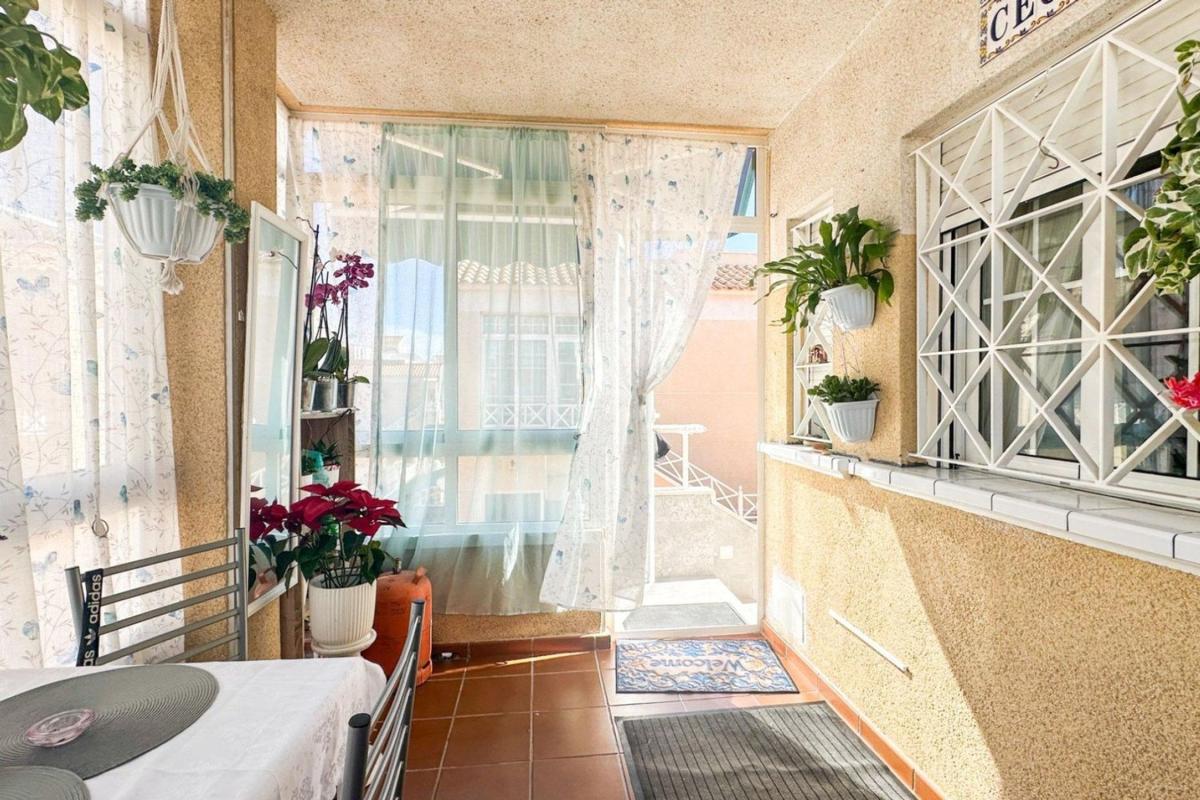 Продажа отдельного шале в  Barrio Parque Acuático - Sector 25, Торревьеха photo 5