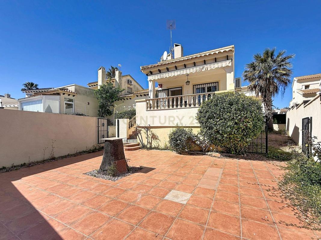 Sprzedaż szeregowego domku w  Avenida Ramblas de Oleza, 216 , Orihuela photo 2