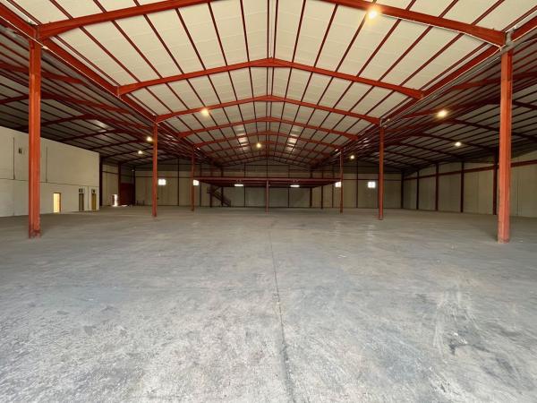 Nave en calle Alemania photo 1