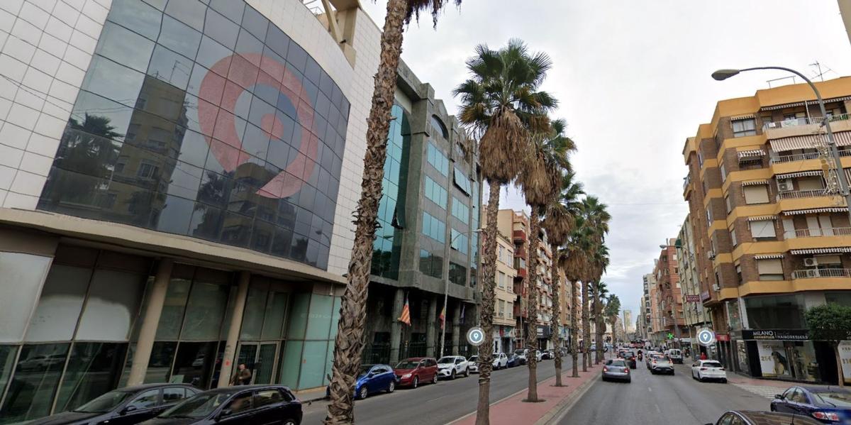 Venta de piso en Avenida de Aguilera, Alicante / Alacant
photo 2