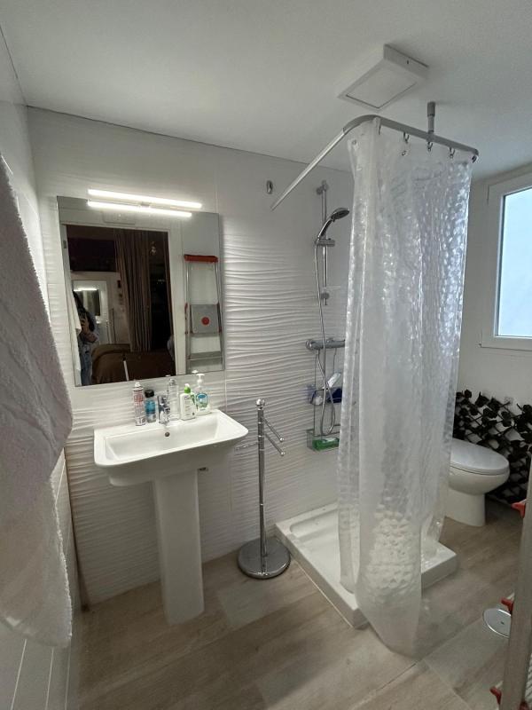 Properties for sale and rent in Spain photo 4