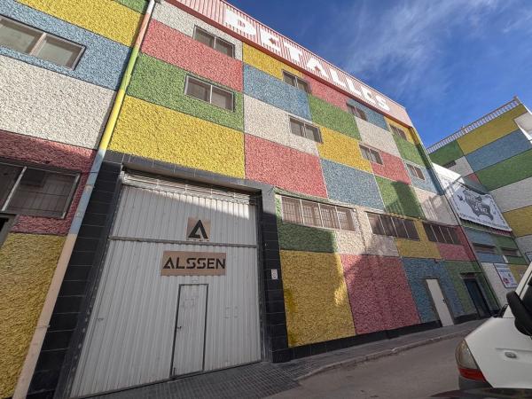 Nave en calle Gandia photo 1