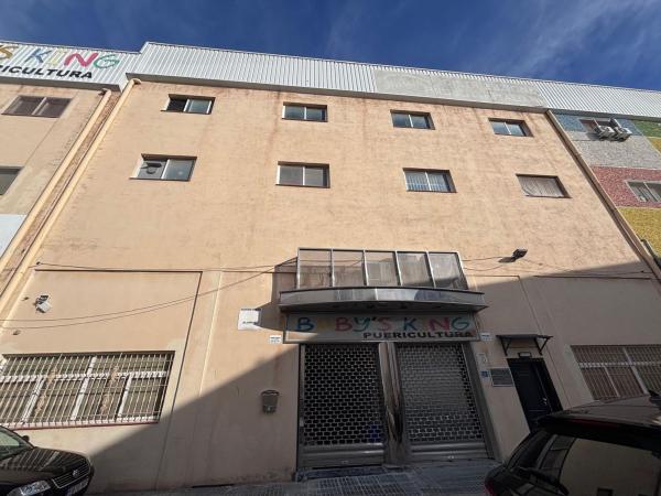 Nave en calle Gandia thumbnail 1