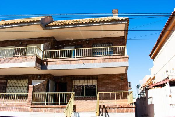 Chalet pareado en calle Caleta, 26 photo 1