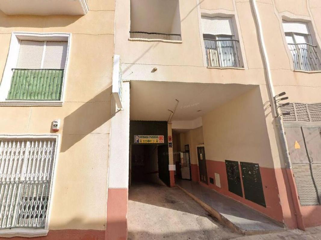 Propiedades en venta y alquiler en España photo 1
