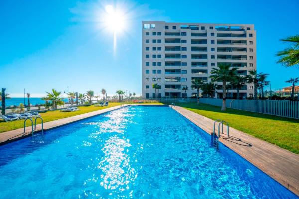 Ático en venta en  punta prima, Torrevieja photo 1