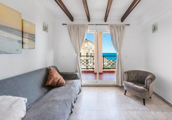 Продажа квартиры на Calle Pola de Siero, 42, Торревьеха
 photo 2