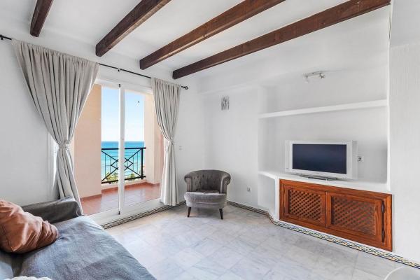 Продажа квартиры на Calle Pola de Siero, 42, Торревьеха
 photo 4