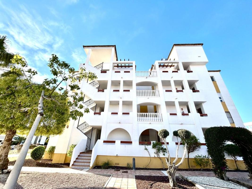 Venta de piso en Barrio Villamartín, Orihuela
photo 1