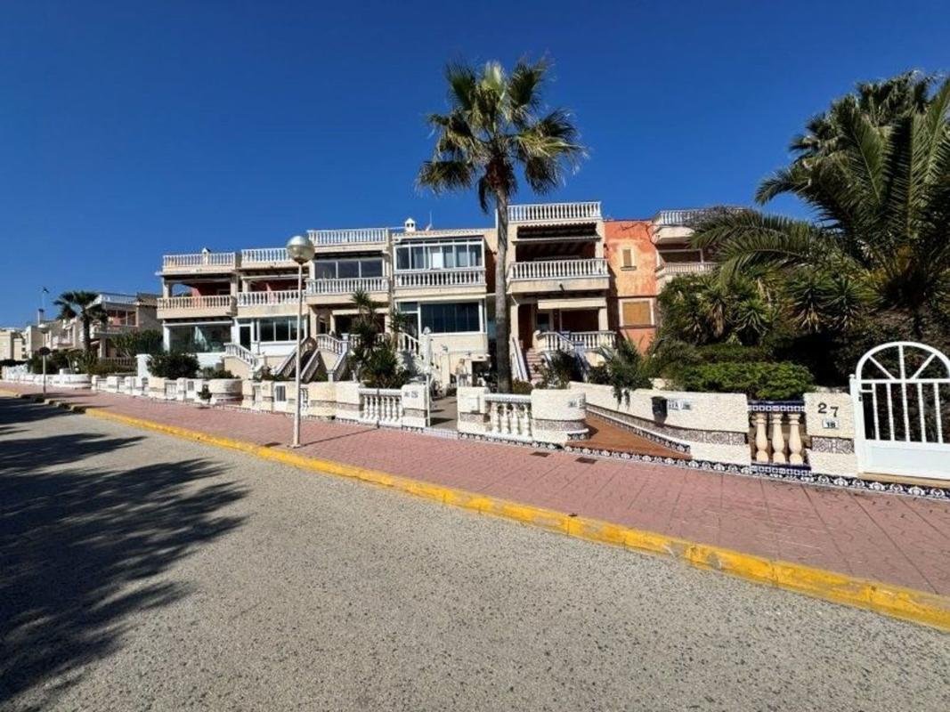 Duplex sale in Calle suecia, Guardamar del Segura photo 2