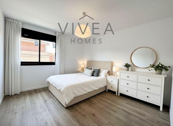 Duplex en venta en Calle Linné, 5, Terrassa thumbnail 2