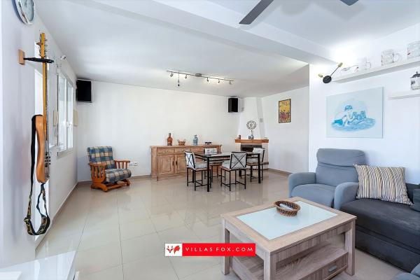 Chalet adosado en calle Luisa Fernanda Balcón photo 4