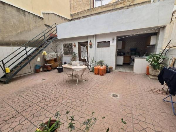 Chalet independiente en venta en Centro, San Juan de Alicante
thumbnail 2