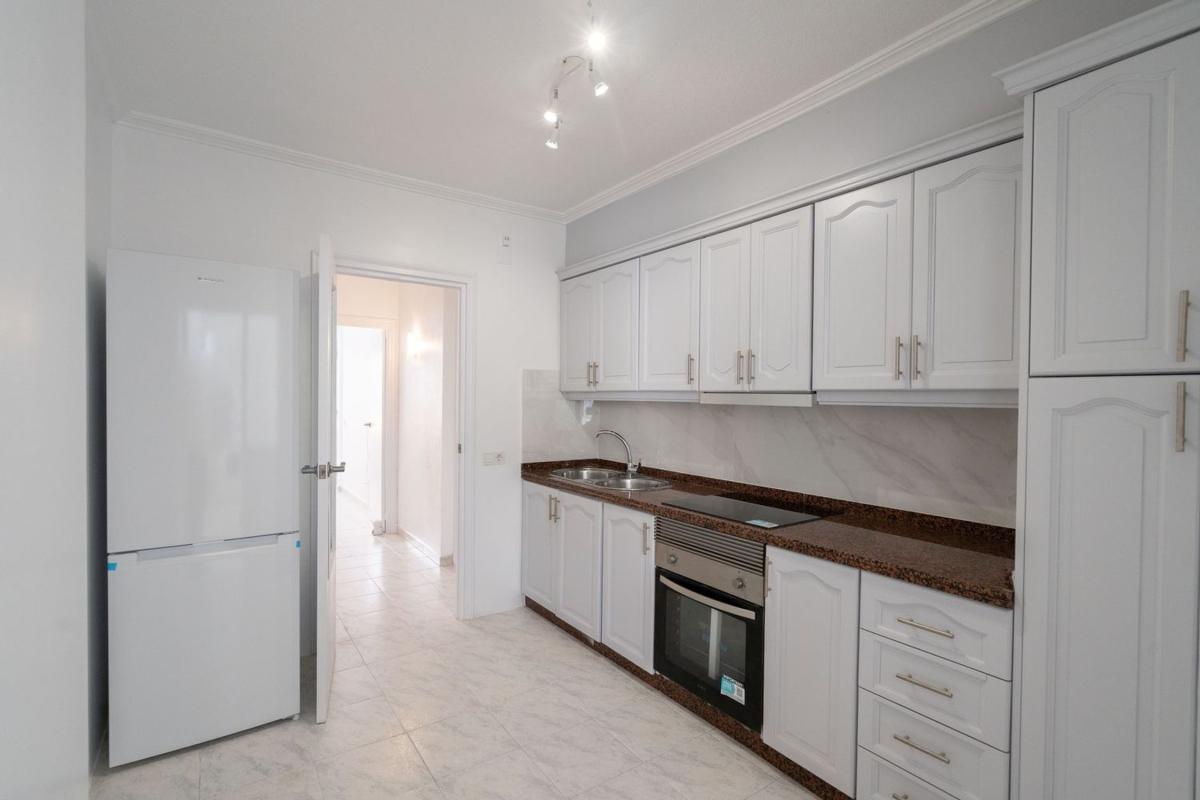 Venta de piso en Calle Concordia, Torrevieja
photo 5