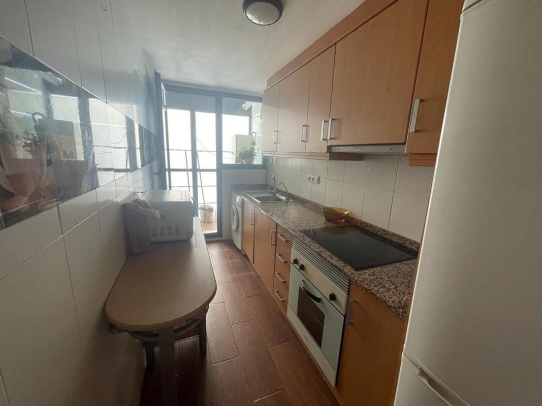 Venta de piso en AV/ Profesor Enrique Tierno Galván, 25, Elche / Elx
photo 2