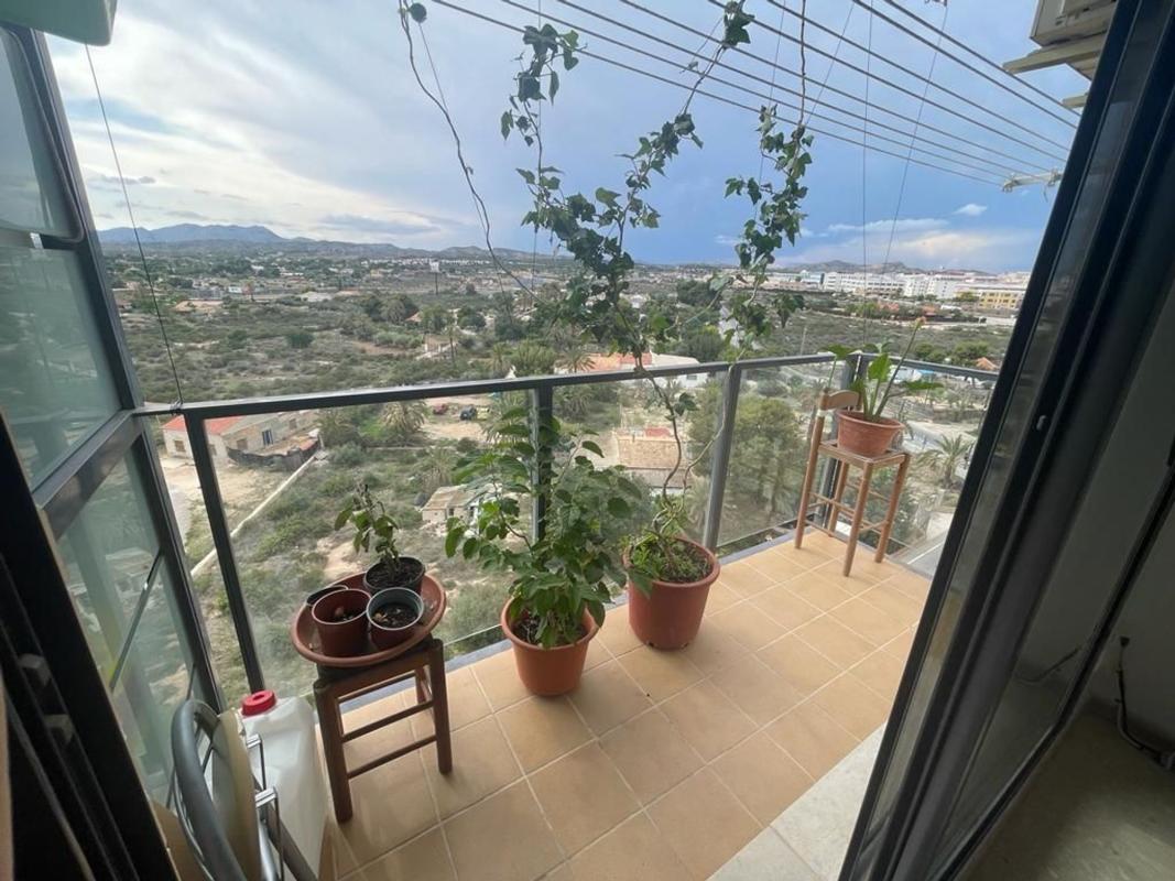 Venta de piso en AV/ Profesor Enrique Tierno Galván, 25, Elche / Elx
photo 3
