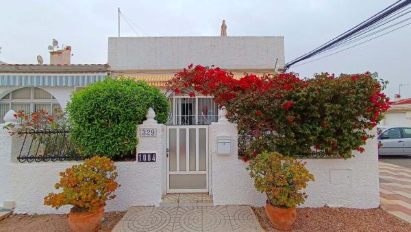 Chalet pareado photo 1