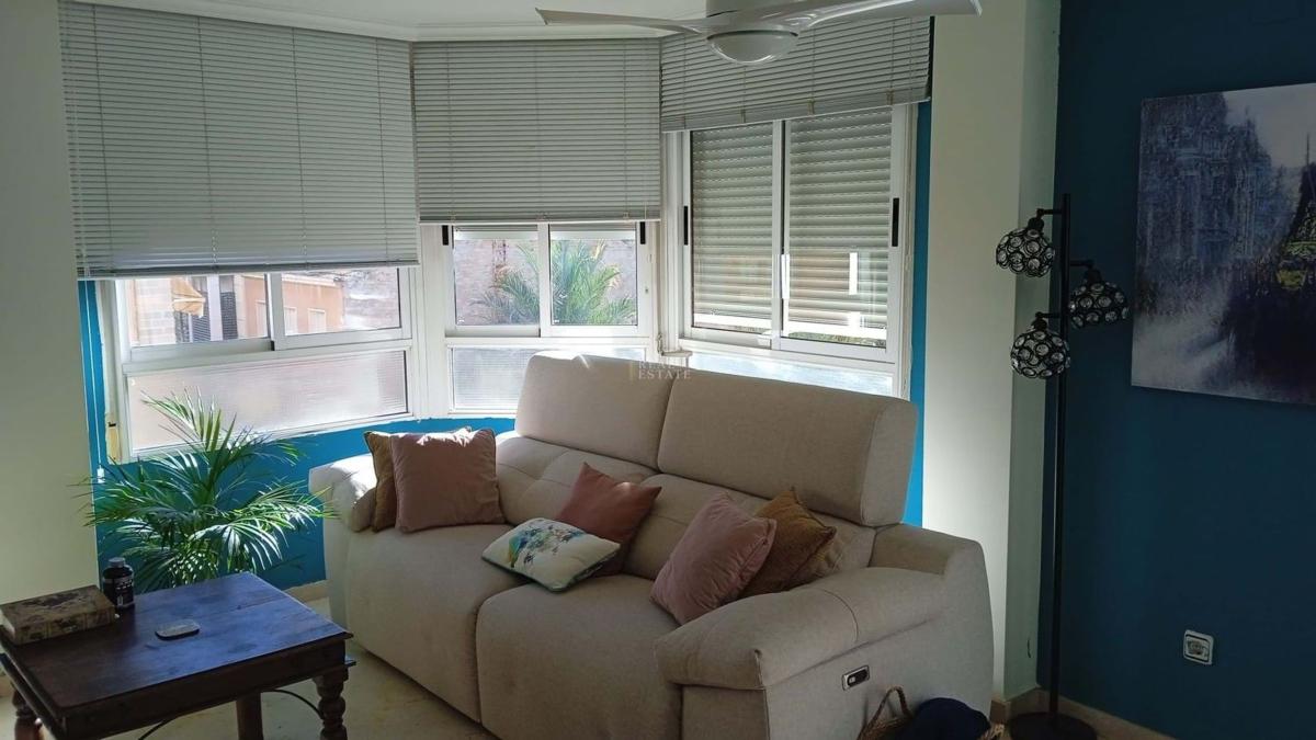 Sale of apartment in Barrio Centro, Elche / Elx
photo 4
