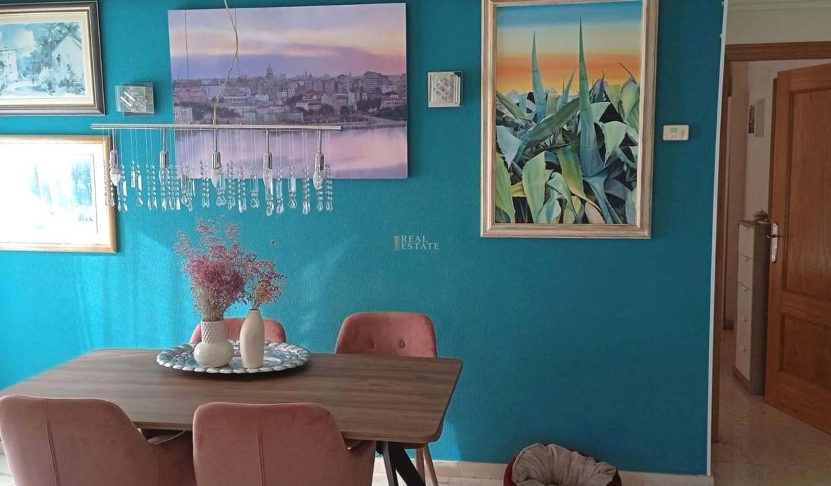 Sale of apartment in Barrio Centro, Elche / Elx
photo 5