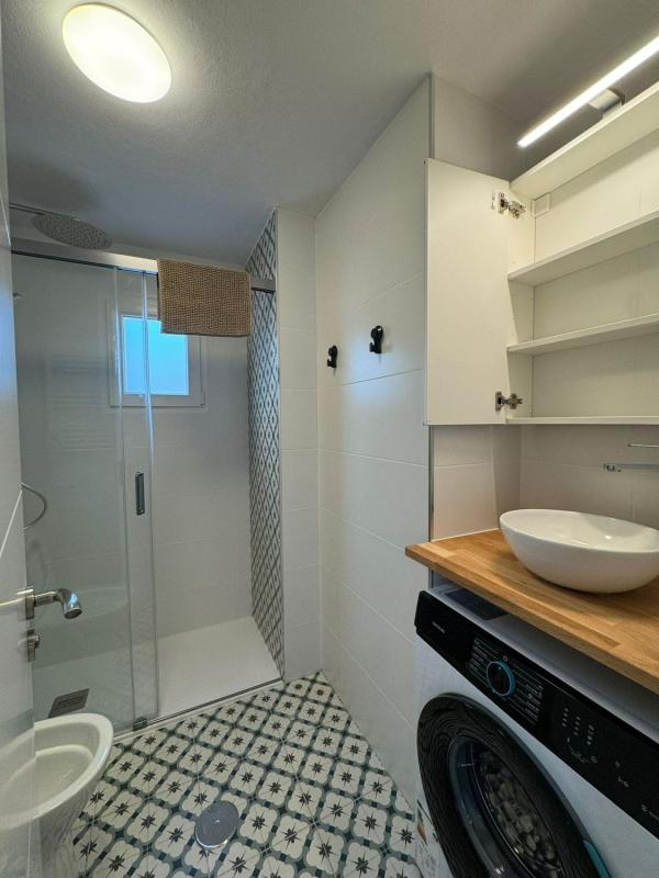 Sale of apartment in Calle Ramón Gallud, 212, Torrevieja
 photo 3