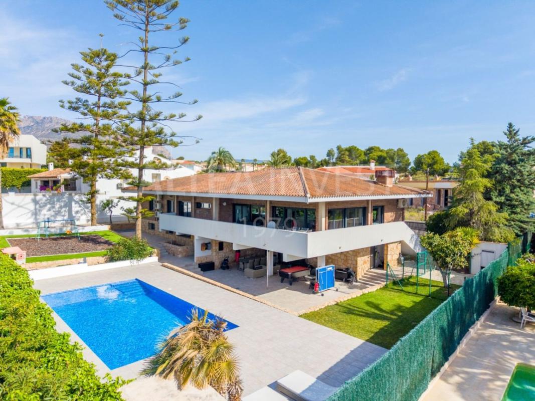 Venta de chalet independiente en Pueblo Levante, Benidorm
 photo 2