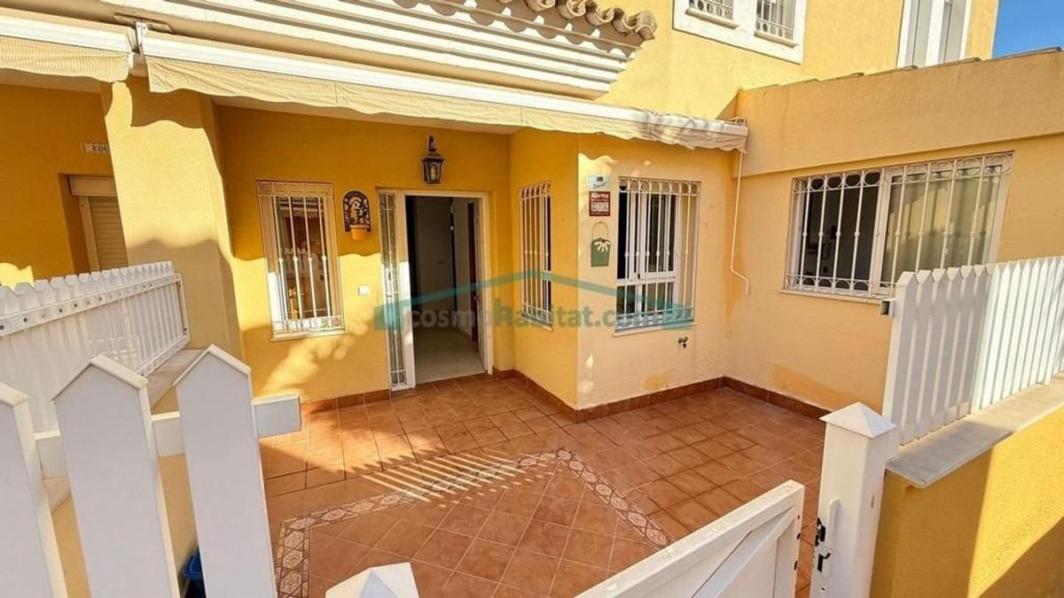 Venta de chalet adosado en Barrio Alicante Golf , Alicante / Alacant photo 2