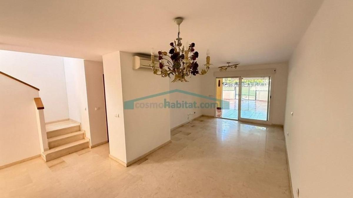 Venta de chalet adosado en Barrio Alicante Golf , Alicante / Alacant photo 4