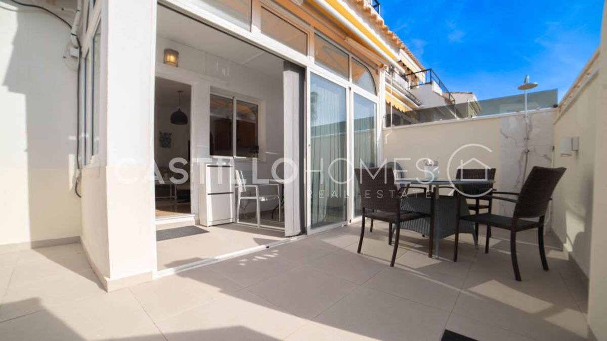 Sale of apartment in Barrio Aguas Nuevas, Torrevieja
 photo 2