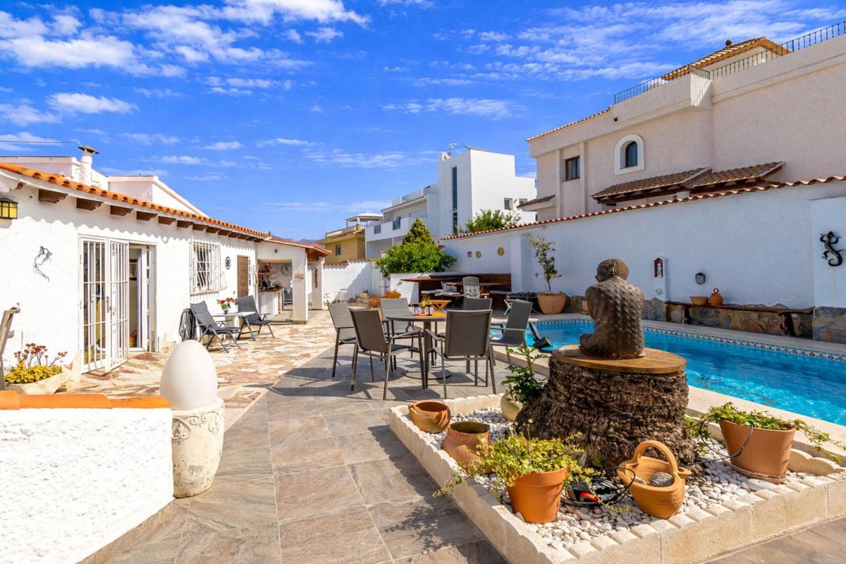 Sale of independent chalet in L'Albir, Alfaz del Pi
photo 5