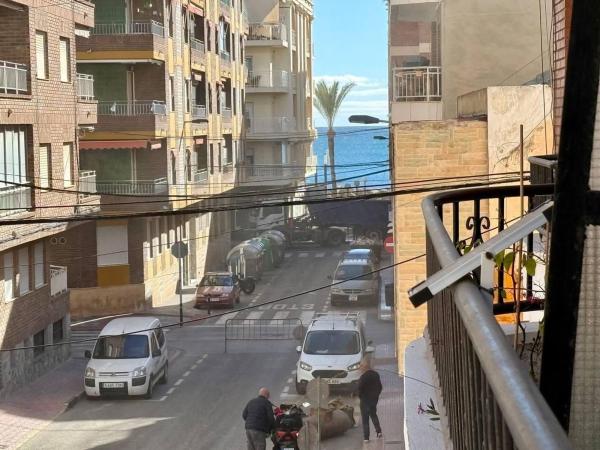 Venta de piso en Calle Ulpiano, Torrevieja
 photo 1