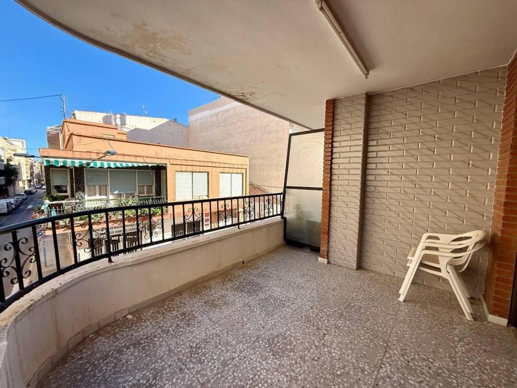 Venta de piso en Calle Ulpiano, Torrevieja
 photo 2